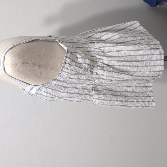 4/$12 Banana Republic Factory Square Neck Tank Top White Black Stripes sz Medium - Picture 3 of 8